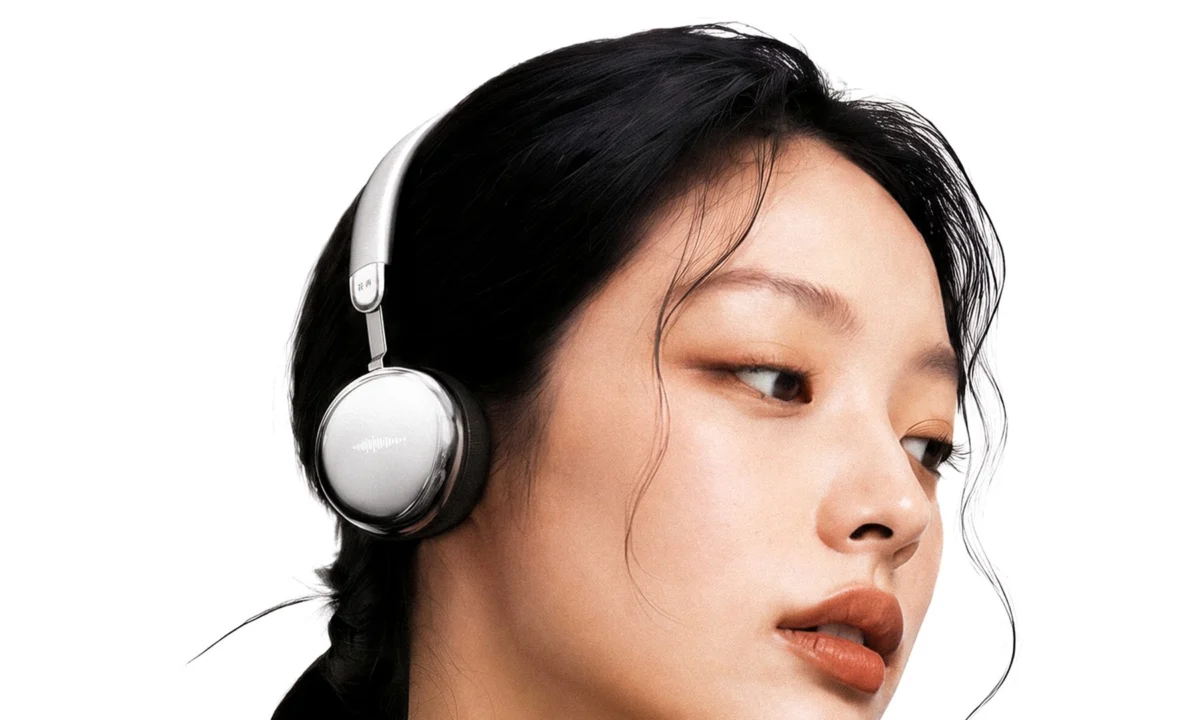 Beyond the Bass: Edifier’s Auro Ace Challenges the "Bland" Budget Headphone Market