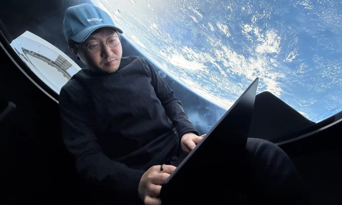 Beyond the Moon: The Rise of the Private Astronaut and the Mars Ambitions of Chun Wang