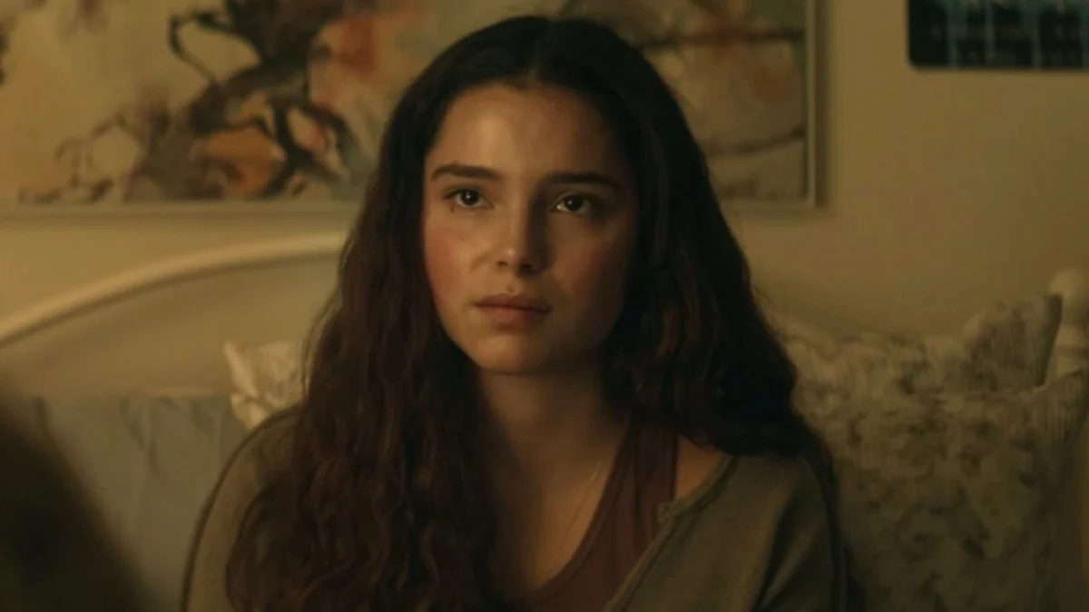 Beyond the Screen: Why Inde Navarrette’s Journey from Smallville to ‘Obsession’ Defines a Rising Star