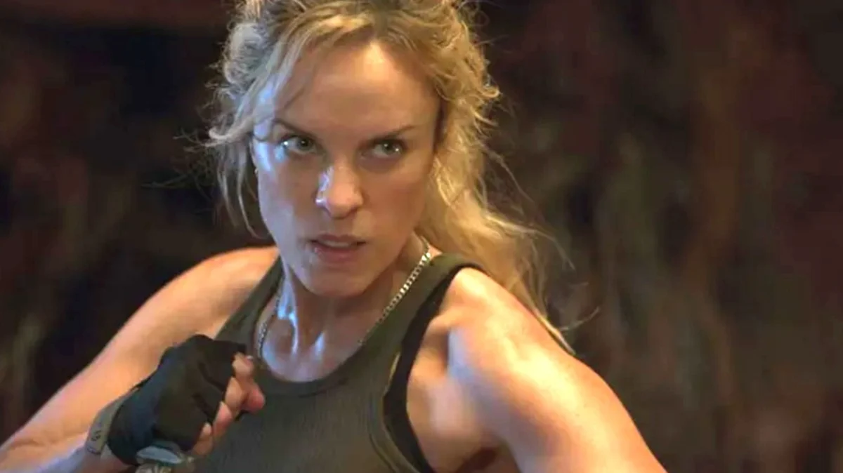 From Outsider to Icon: How a Last-Minute Ad-Lib Redefined Sonya Blade in Mortal Kombat II