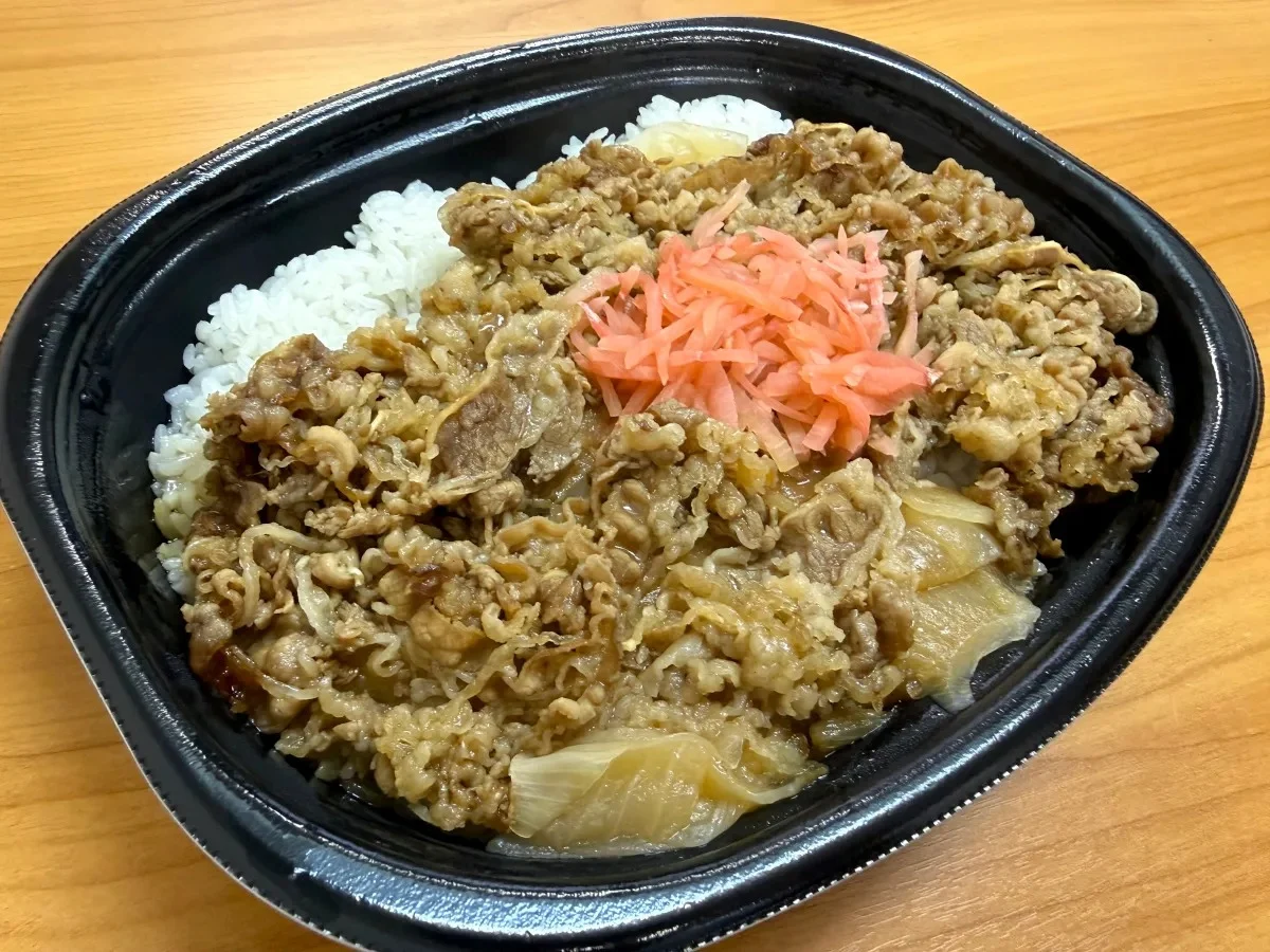 The Battle for Bulk: 7-Eleven Japan’s "Thank You Extra Large" Campaign Challenges Shrinkflation