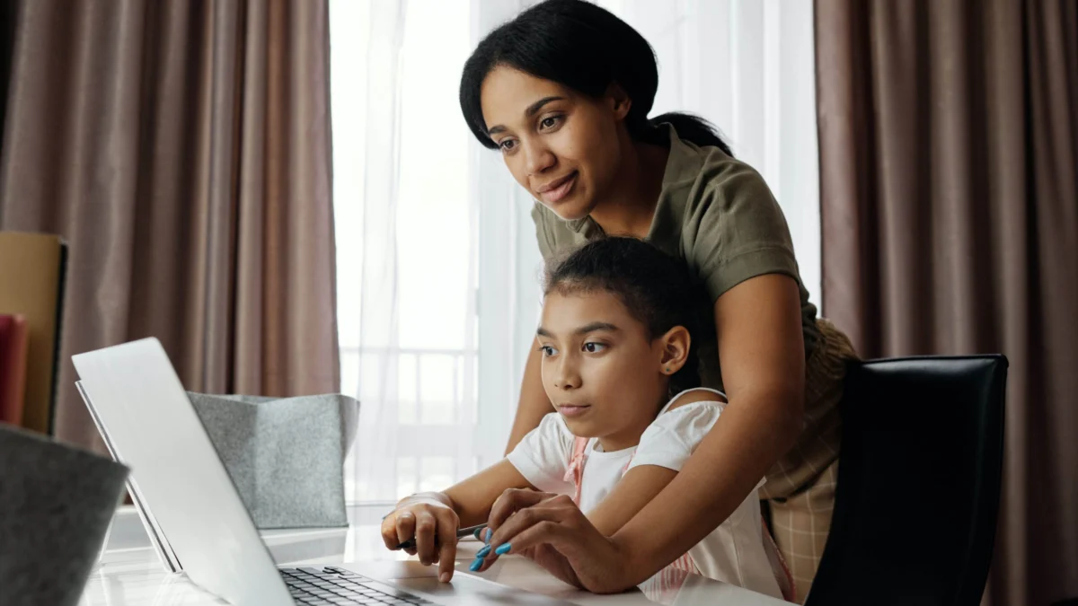 The Digital Village: How Modern AI Tools Are Reshaping the Parenting Experience