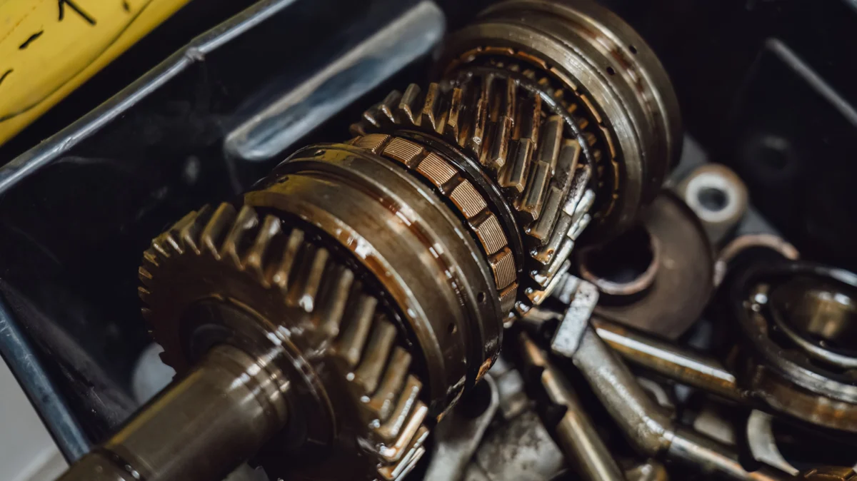 The Manual Transmission: Understanding Lifespan, Care, and the Reality of Mechanical Longevity