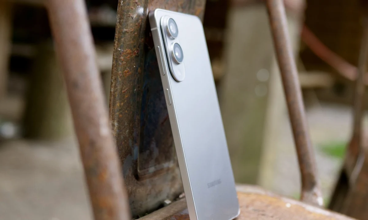 The Mirage of Thinness: Why Ultra-Slim Flagships Miss the Mark on True Ergonomics