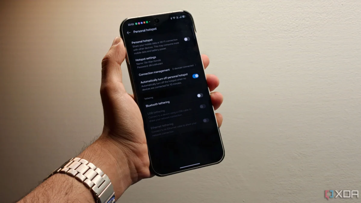 The Modern Traveler’s Dilemma: Should You Carry a Dedicated Router or Just Use Your Spare Android Phone?