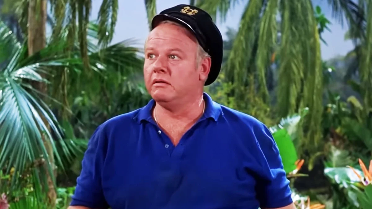 Beneath the Surface: The Turbulent Production of the 1959 Submarine Drama "Up Periscope"