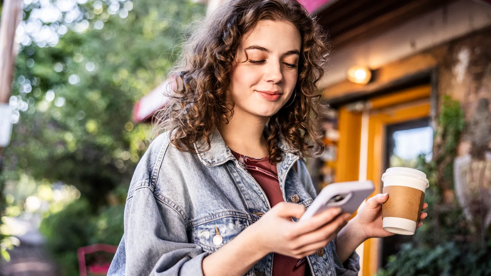 Bumble’s "Bee Line" Strategy: A High-Stakes Pivot to Win Back Gen Z