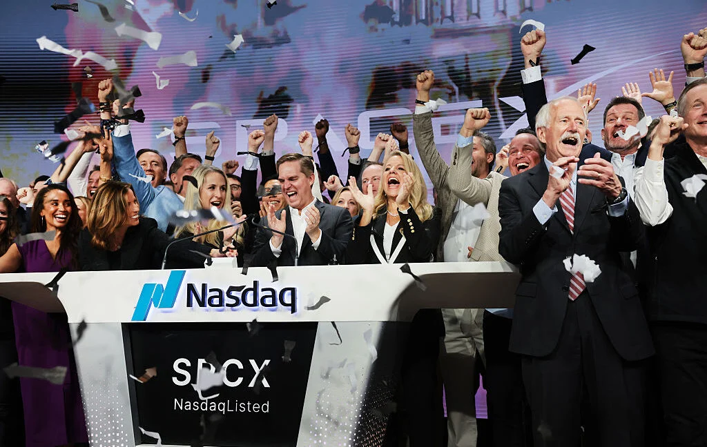 The Dawn of the Trillion-Dollar Space Era: SpaceX Goes Public in Historic NASDAQ Debut