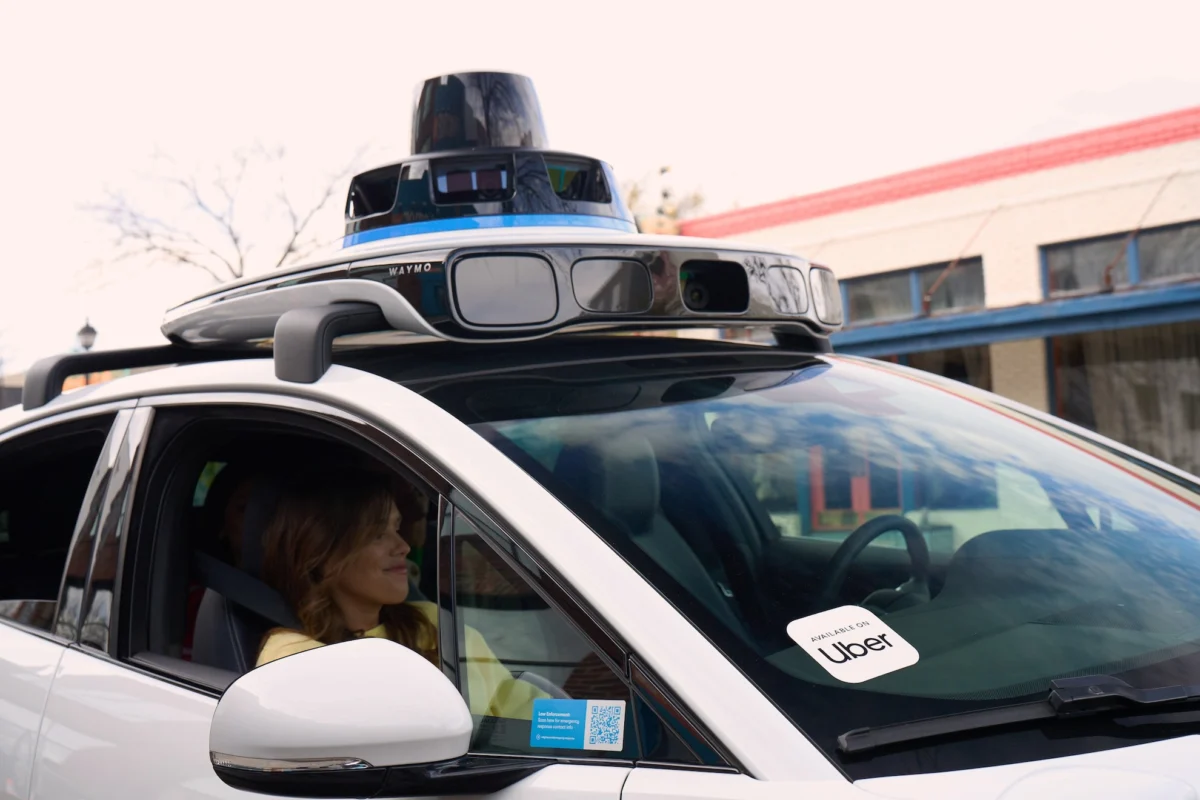 The End of an Era: Waymo and Uber Conclude Phoenix Pilot as Robotaxi Market Shifts