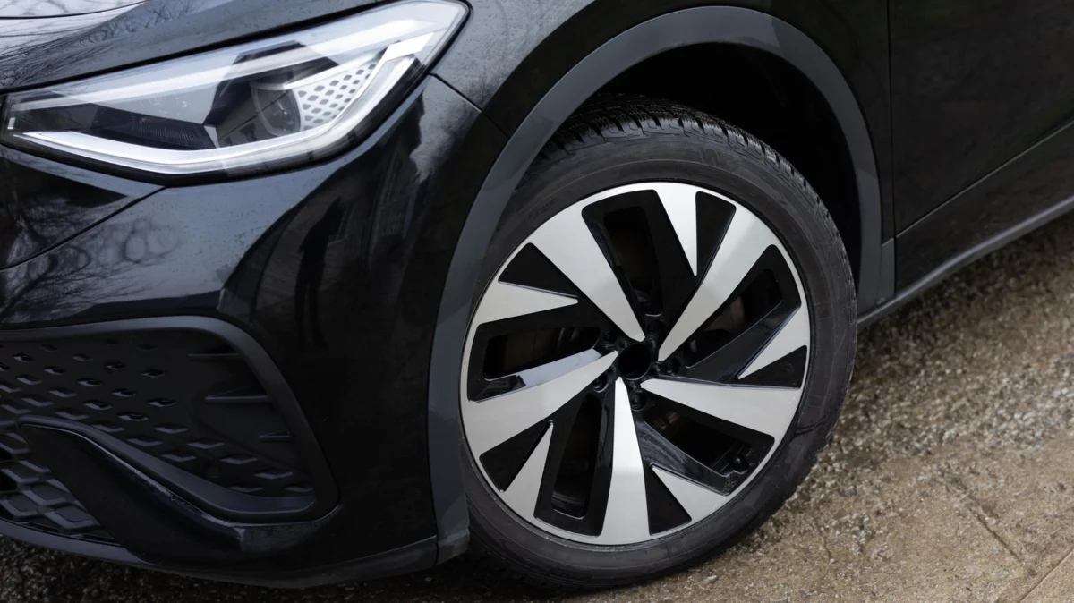The Hidden Cost of Cold: How Tire Physics Dictates Your Fuel Economy