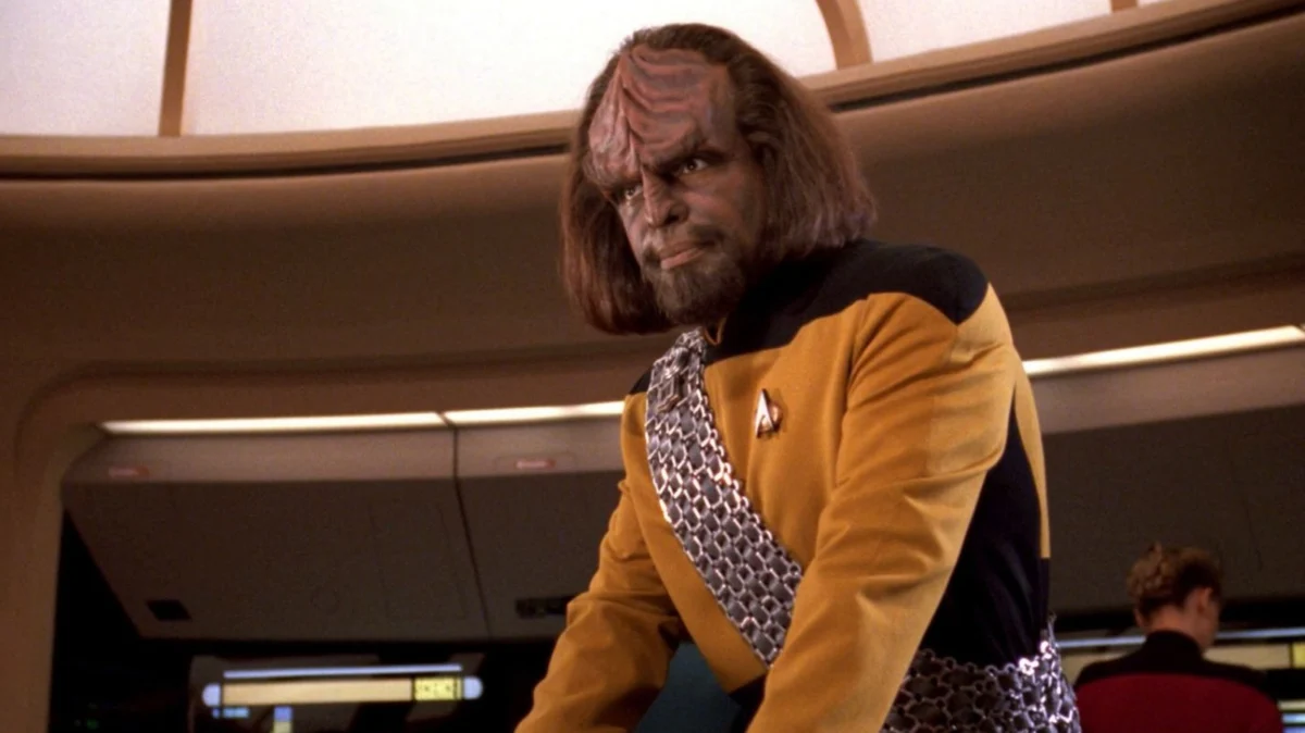 The Literary Time Traveler: How Mark Twain Became the First Human to Encounter a Klingon