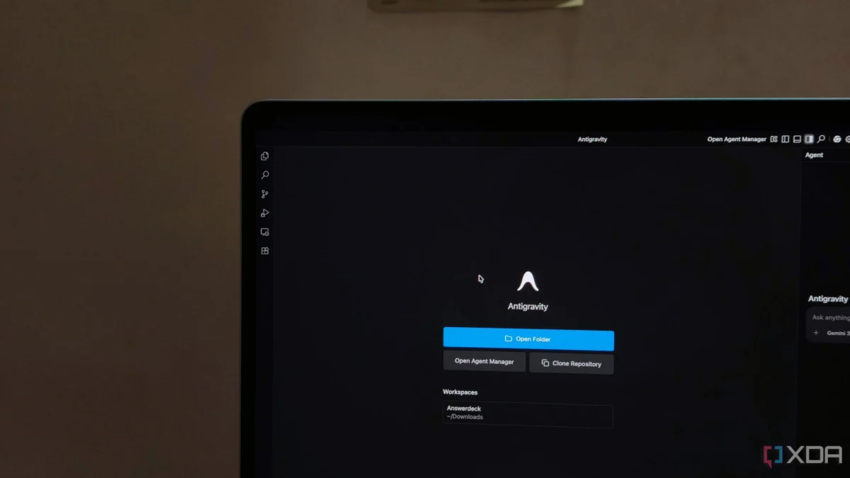 The New Frontier of Agentic Development: Why Claude Code and Google Antigravity Are Outpacing Traditional IDEs