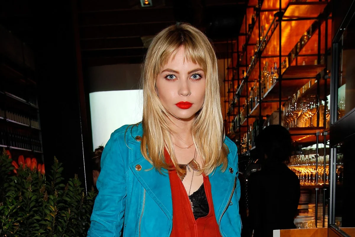The Tragic End of a Child Star: Investigating the Life and Death of Daveigh Chase