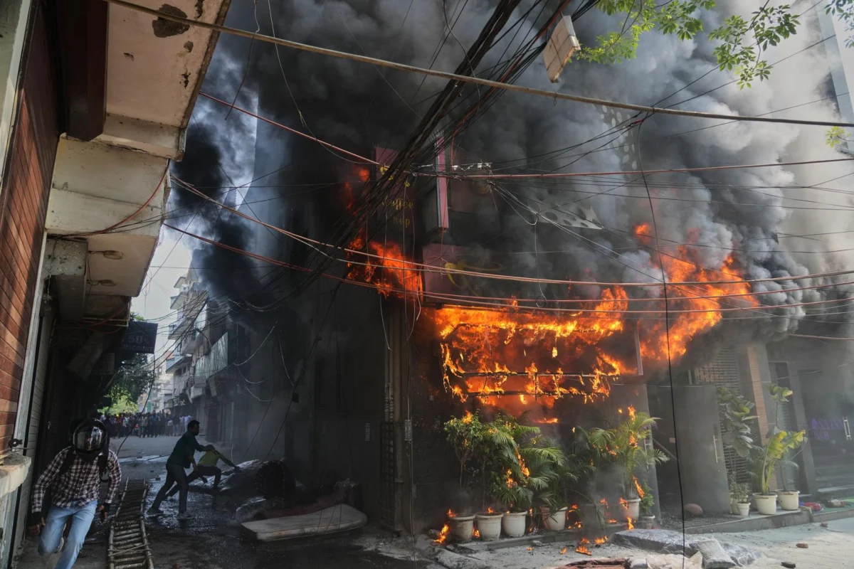 Tragedy in Malviya Nagar: Fire Claims 21 Lives in New Delhi Building Blaze