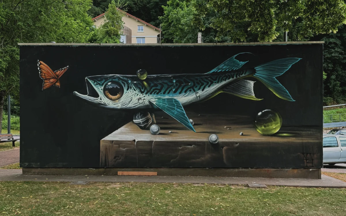Between Still Life and Surrealism: The Ecological Fables of Veks Van Hillik