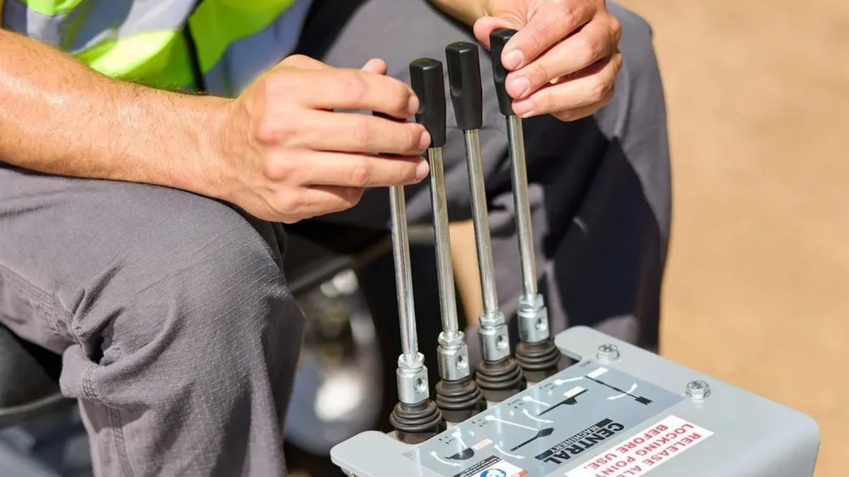 Beyond the Aisle: The Hidden World of Harbor Freight’s Online-Exclusive Heavy Machinery