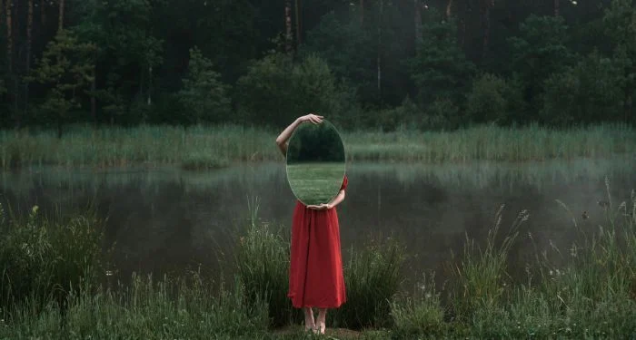 Beyond the Veil: Exploring the Resurgence of Magical Realism and Fabulism in Modern Literature