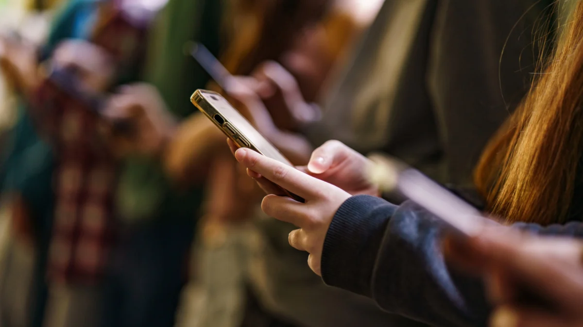 France Poised to Become First EU Nation to Enforce Social Media Ban for Minors