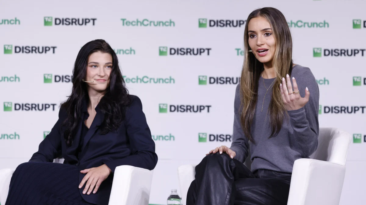Phia Under Fire: AI Shopping App Co-Founded by Phoebe Gates Accused of "Cookie Stuffing"