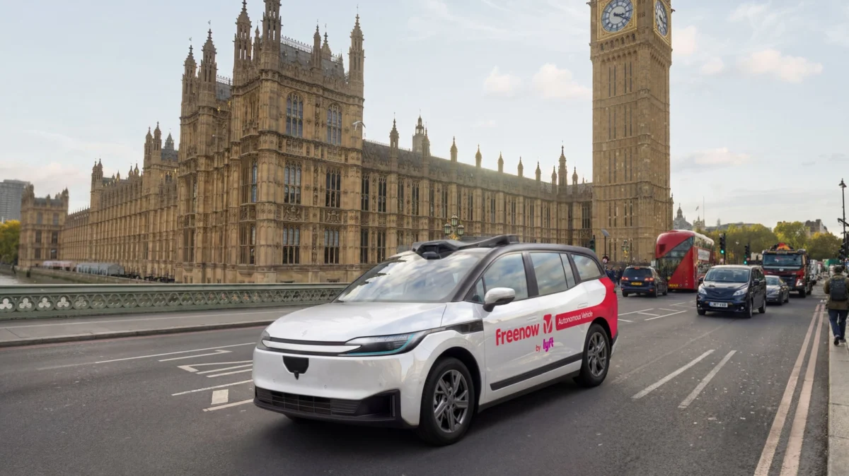 The Autonomous Shift: Baidu and Lyft Bring Apollo Go Robotaxis to London Streets