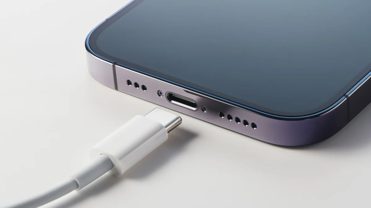 The Charging Bottleneck: Understanding the True Potential of Your iPhone and iPad Ports