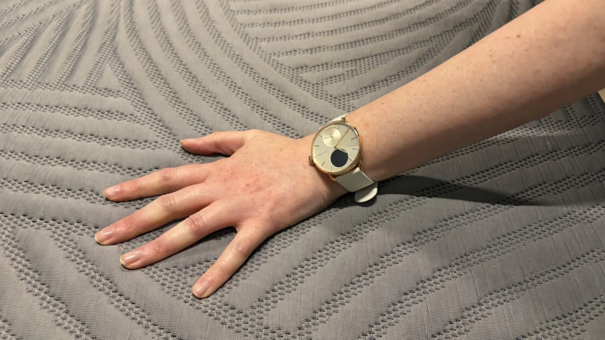 The Coolest Deal of the Season: Why the SweetNight CoolNest is Disrupting the Budget Mattress Market