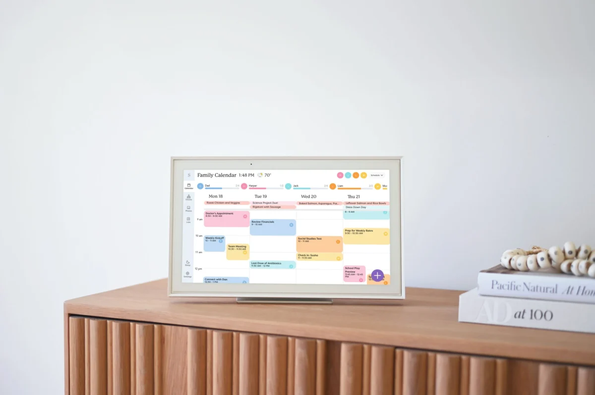 The Digital Command Center: How Smart Calendars Are Reshaping Household Management