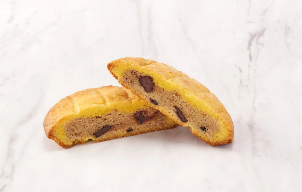The Golden Crust Revolution: 7-Eleven Japan Unveils Innovative “Melon Pan” Cookie