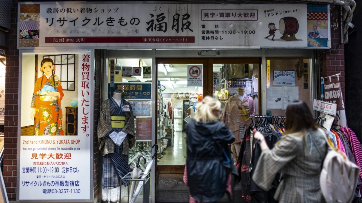 The Great Vintage Squeeze: How Global Demand is Remaking Japan’s Secondhand Fashion Landscape