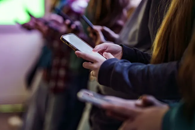 The Midnight Deadline: U.K. Proposes Digital Curfew for Teens Amid Global Regulatory Push
