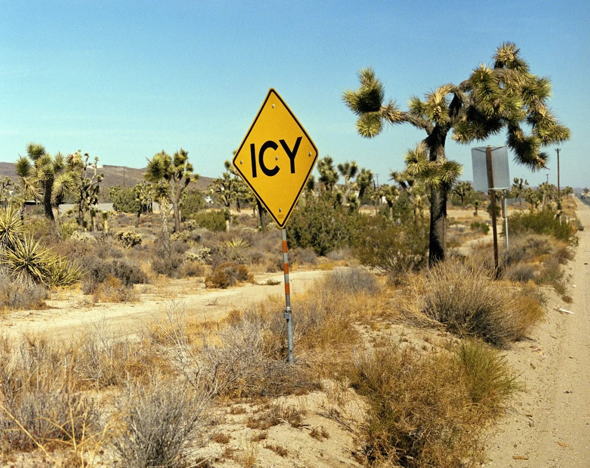 The Quiet Geometry of the American Road: The Photographic Odyssey of Rob Hann