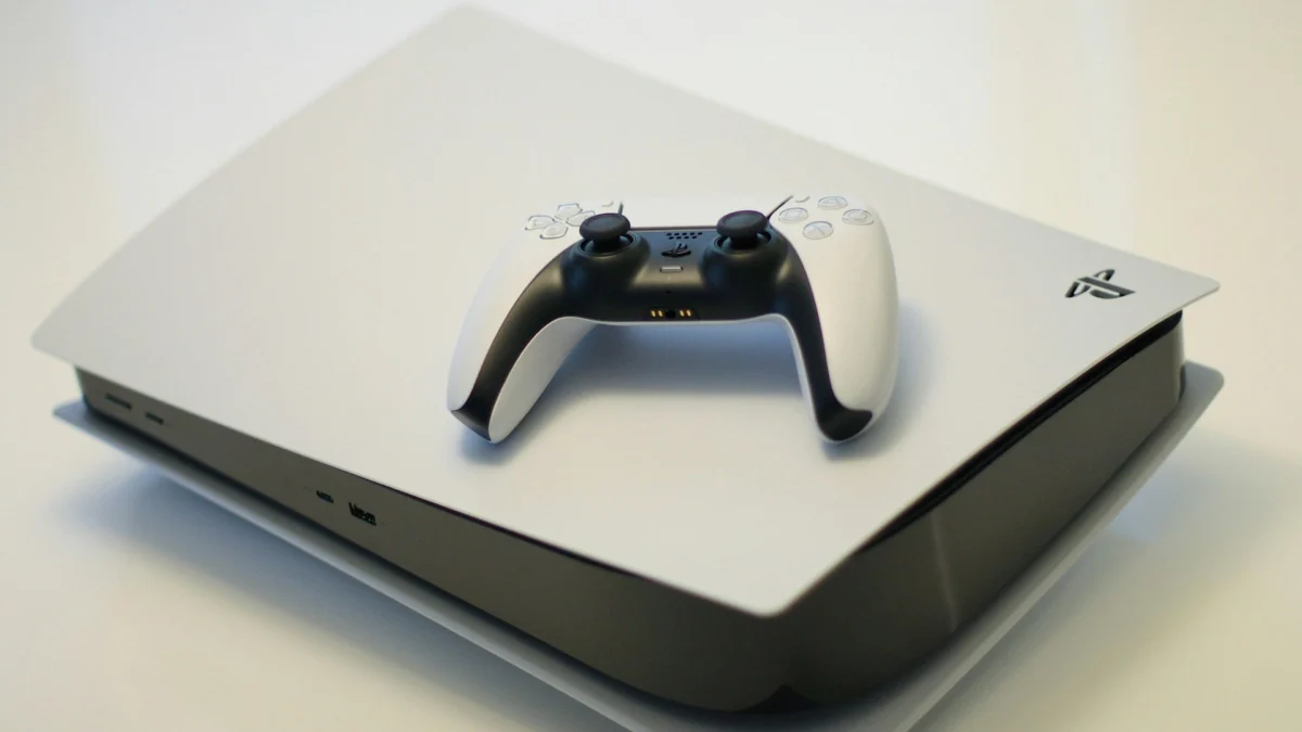 The Twilight of the Disc: Sony’s Shift to an All-Digital Future and the Future of Game Ownership