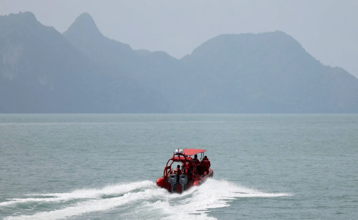 Tragedy at Sea: Fears Mount Over 500 Rohingya Refugees Missing After Shipwrecks