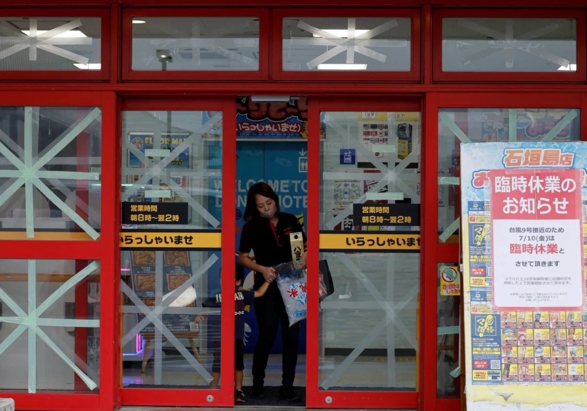 Typhoon Bavi Barrels Toward Japan’s Sakishima Islands: A Region on High Alert