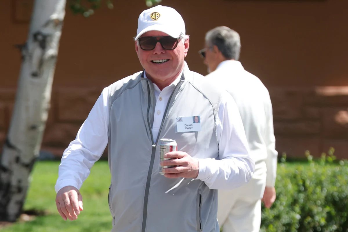 Warner Bros. Discovery CEO David Zaslav Offloads $59.5 Million in Stock Amidst Antitrust Scrutiny and Merger Uncertainty