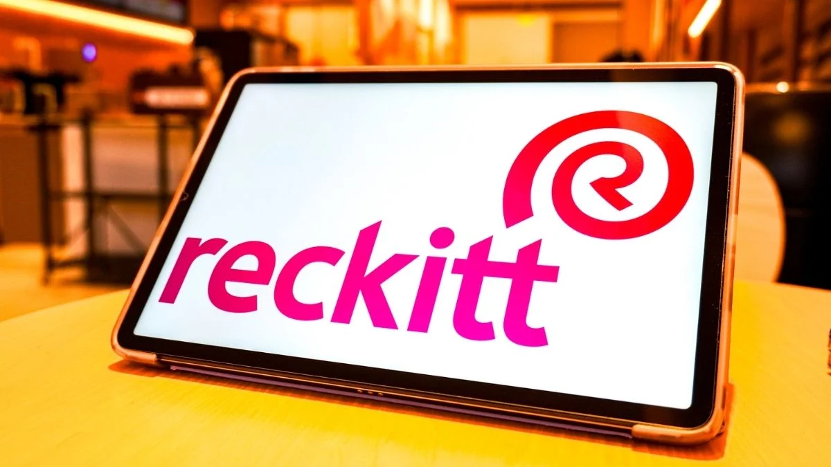 Zenith Secures Major Victory: Retains Reckitt’s U.S. Media Account After High-Stakes Review