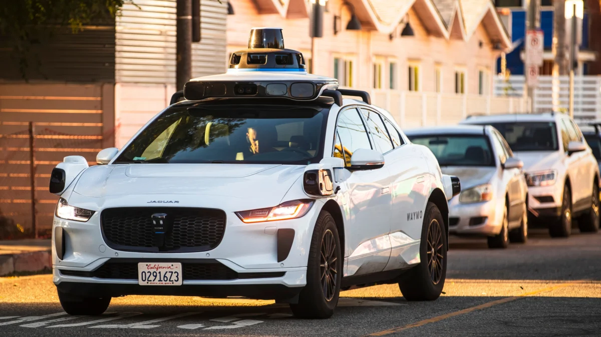 Beyond the Driver’s Seat: Deciphering the Chasm Between Level 4 and Level 5 Autonomy