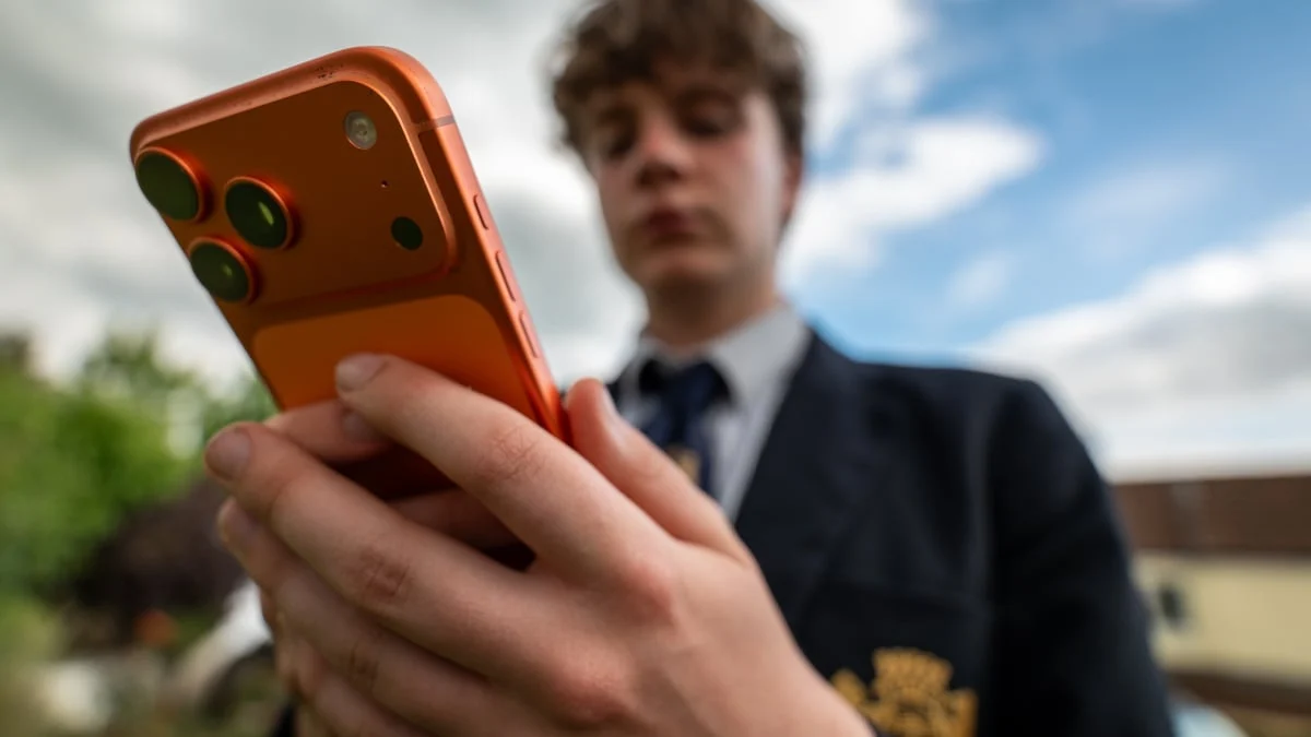 The Midnight Digital Border: UK Proposes Social Media Curfew for Older Teens