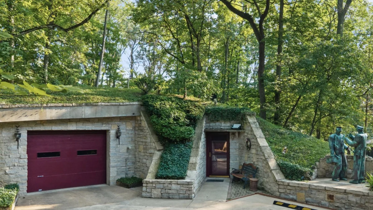 Beneath the Earth: The Huron "Hobbit House" Redefines Sustainable Living