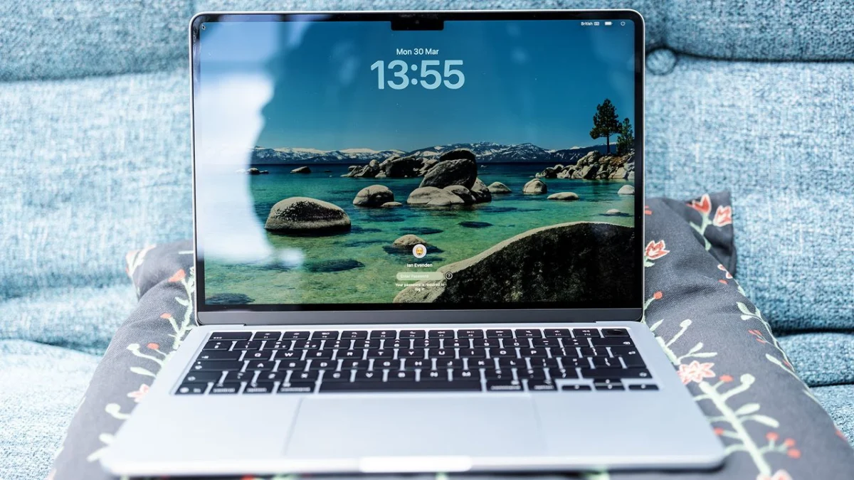 Choosing the Ultimate Mac for Content Creation: A Comprehensive Guide to Power and Portability