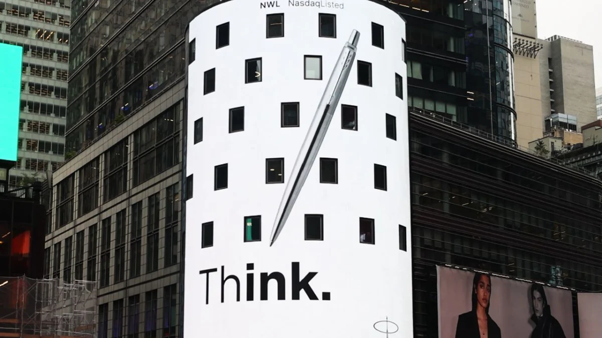 From LinkedIn Spec Ad to Times Square: How Parker Pens Mastered the Art of Crowdsourced Marketing