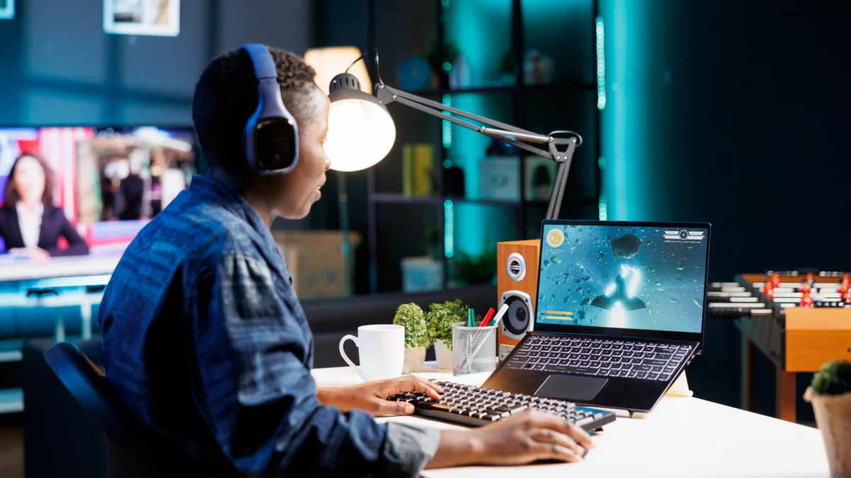 The Anatomy of Noise: Why Your Laptop Fan Sounds Like a Jet Engine and When to Worry