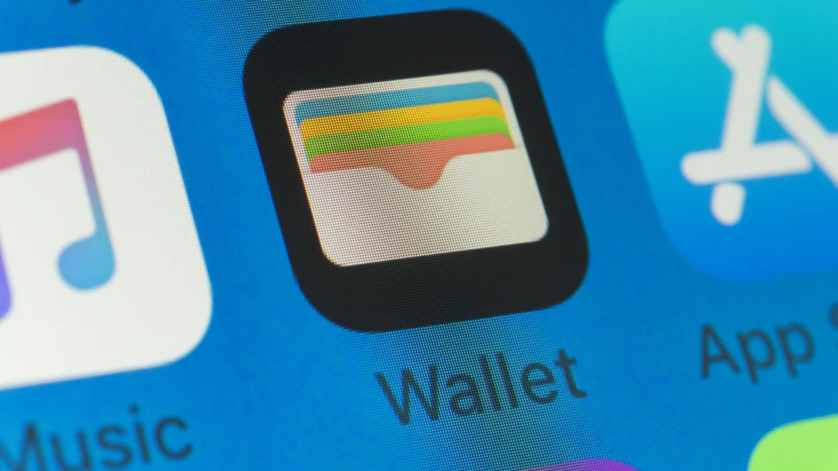 The Digital Ecosystem: Decoding the Distinction Between Apple Wallet and Apple Pay