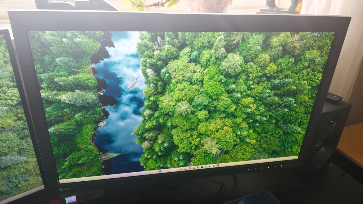 The Gold Standard of Precision: A Comprehensive Review of the EIZO ColorEdge CG2700X