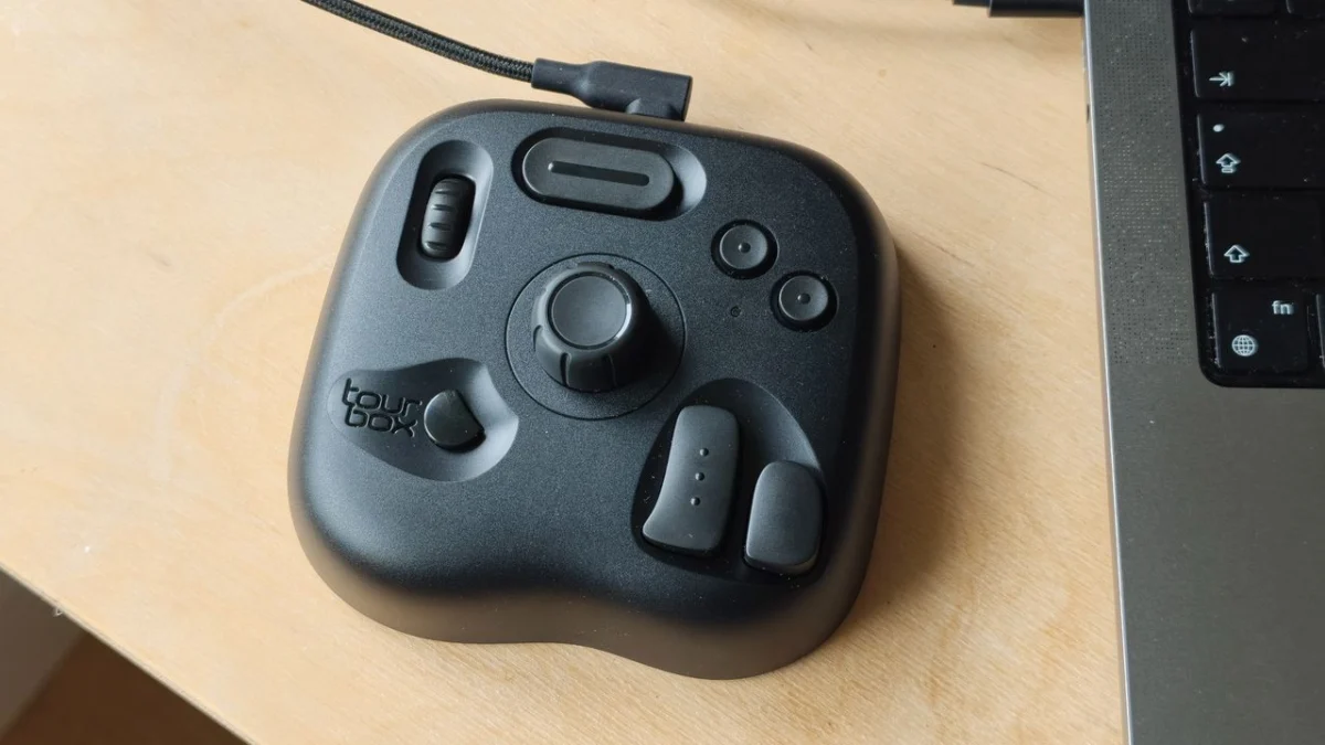 The TourBox Lite Review: Democratizing Workflow Efficiency for Creatives