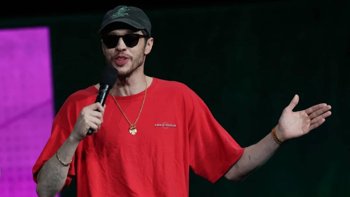 Pete Davidson Unfiltered: The Comedian’s Candid Take on Fame, Trauma, and the Future of Media